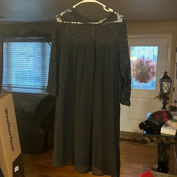 plus size lace up shirt dress Ever-Pretty Plus Size Ruffled V-Neck A-Line Midi Dress for Evening Formal main image 1